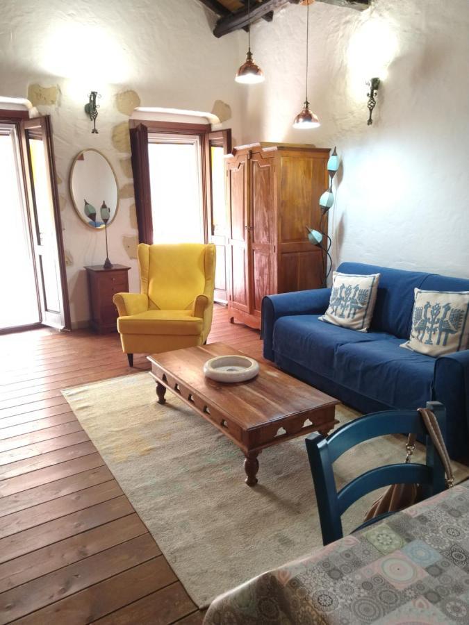 Oldtown Romantic Apartment Cagliari Exterior photo